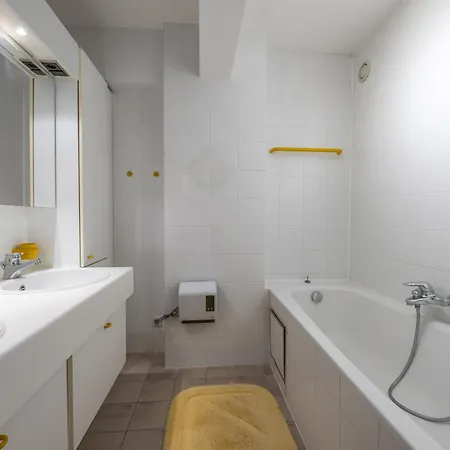 Lecomte - The Shoreline Overview 175 Ostend