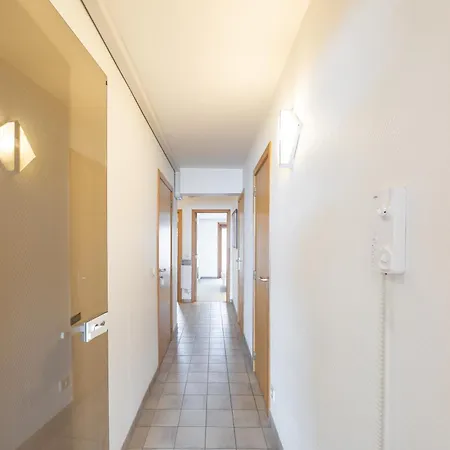 Lecomte - The Shoreline Overview 175 Apartment *