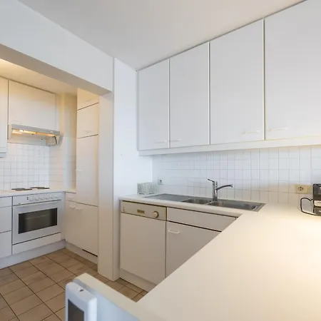 Apartment Lecomte - The Shoreline Overview 175